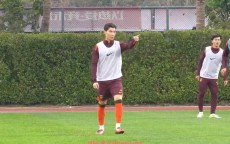 星空体育app-英超球员隆东体育生涯及竞技表现介绍